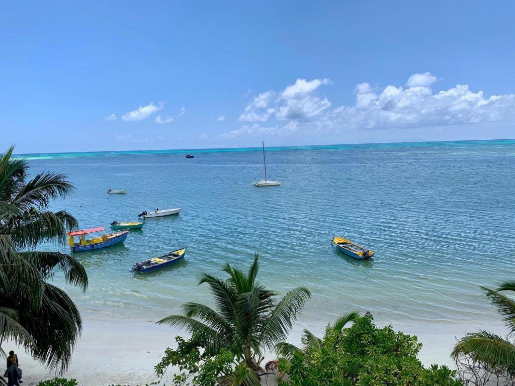 Diamond Plaza Hotel Grand Anse  Exterior photo