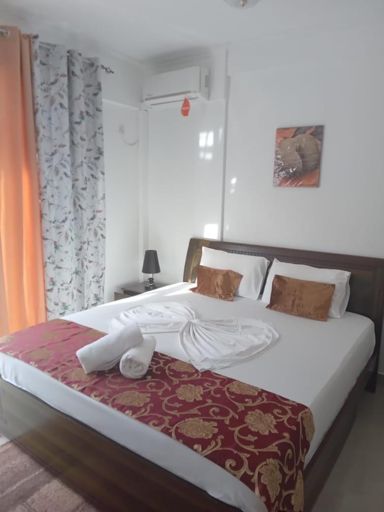 Diamond Plaza Hotel Grand Anse  Room photo